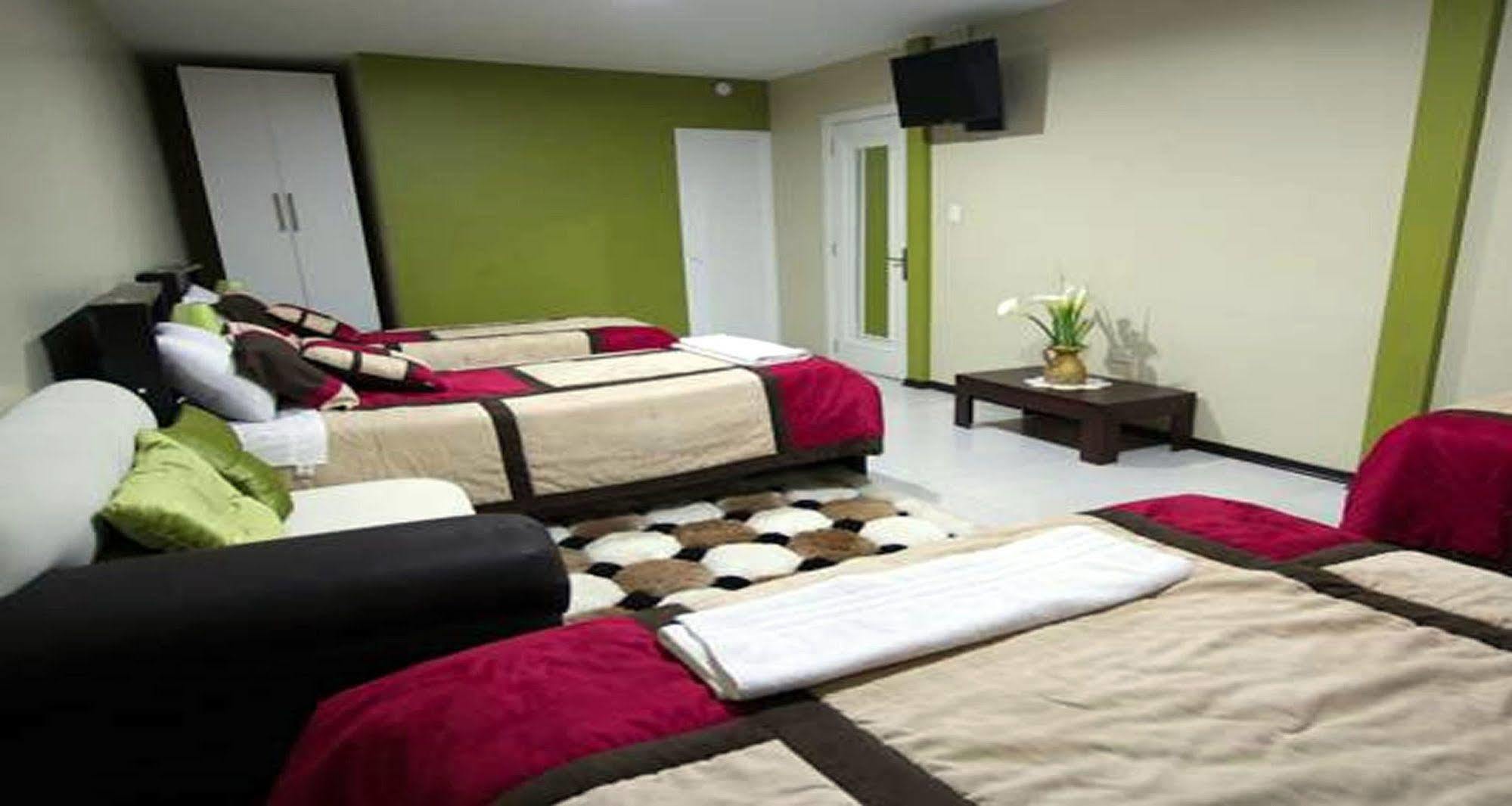 Hotel Las Gardenias Cuenca Exterior photo